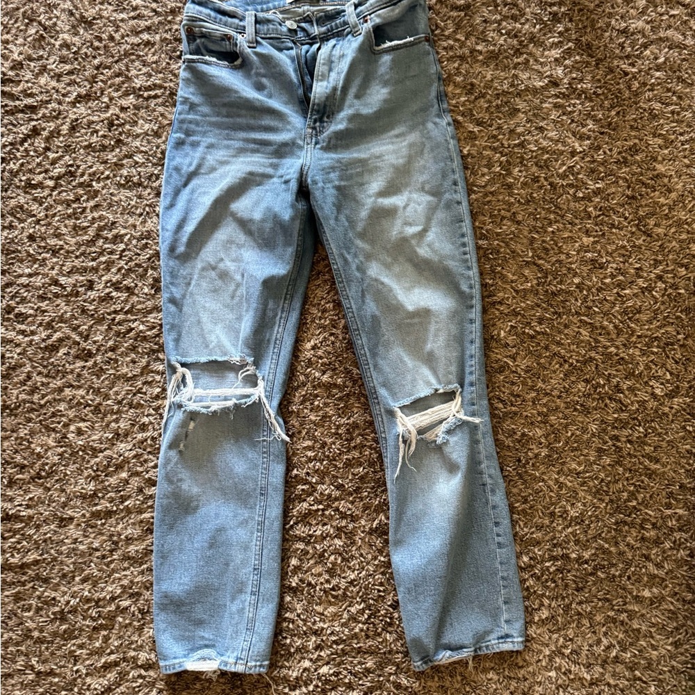 Size 0 / 25 Abercrombie & Fitch Ankle Straight Ultra High Rise Jean
